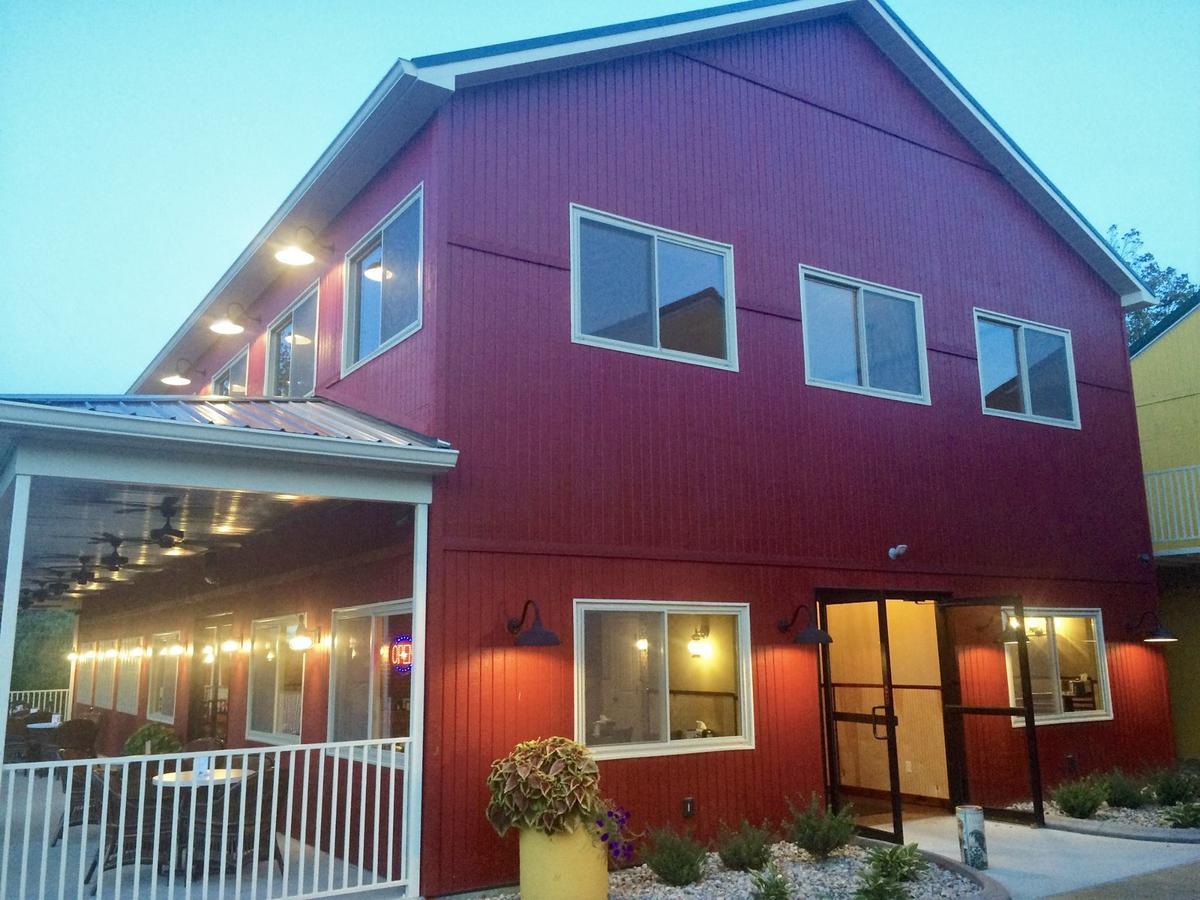 Golden Manor Inn & Suites Muldraugh Kültér fotó
